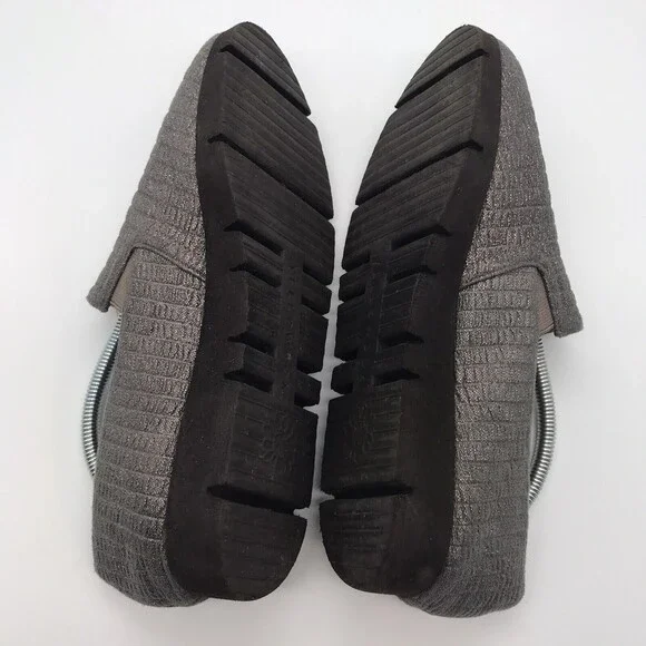 YellowBox Scrunchie Womens 7.5 Flat Rose Gold Gray Metallic Slip On Comfort Shoe - Picture 7 of 10